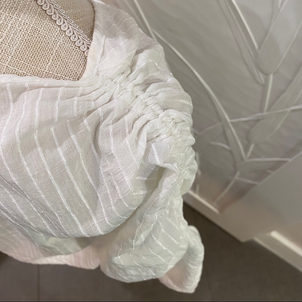 NEW White ASTR Top - Picture 10 of 13